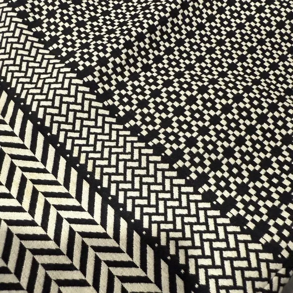 J Crew Black and White Patterned Women's Skirt - Picture 2 of 5